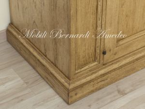 Credenzone in legno massiccio di olmo stile rustico piallata a mano